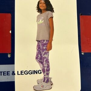 4k 
NEW Champion Girls 2 Piece: Tee & Legging 8 0201 30%off w🩷